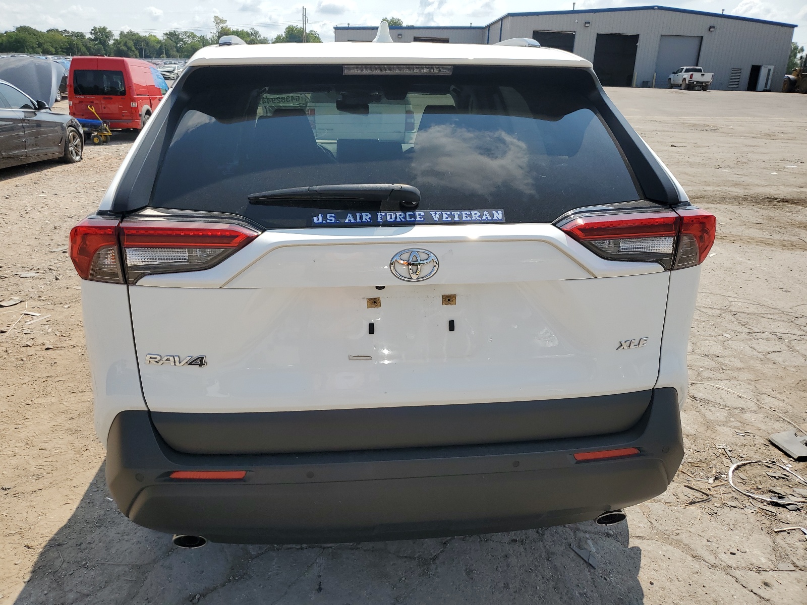 JTMC1RFV3KD002189 2019 Toyota Rav4 Xle Premium