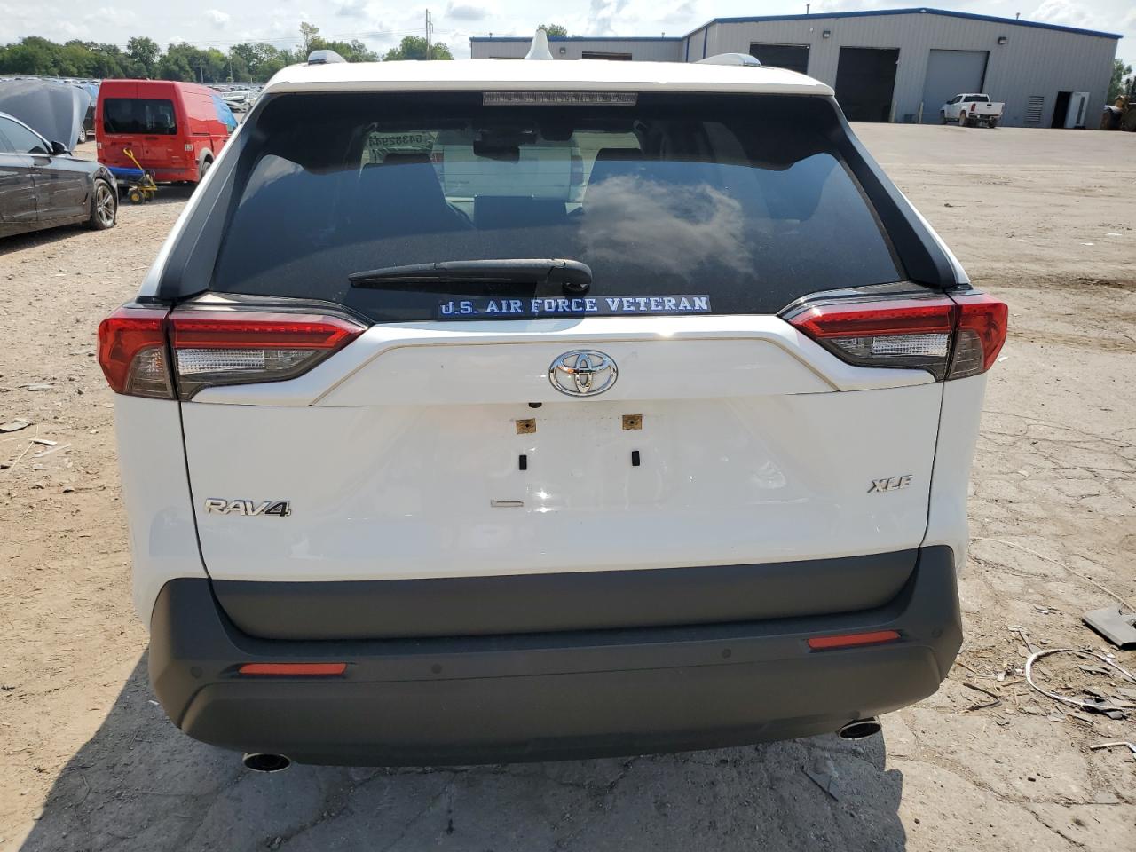 2019 Toyota Rav4 Xle Premium VIN: JTMC1RFV3KD002189 Lot: 64382944