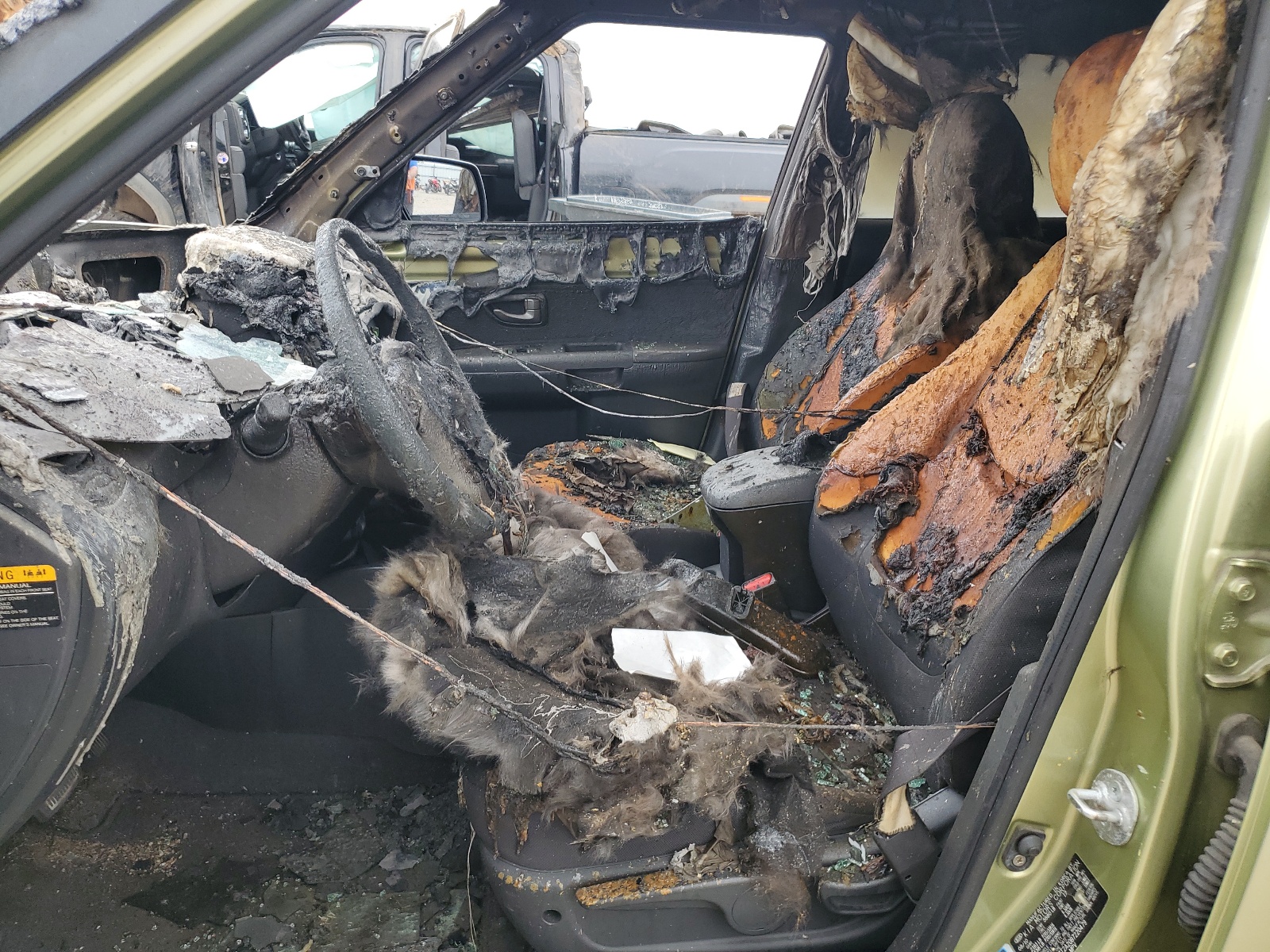 KNDJT2A20B7220479 2011 Kia Soul +