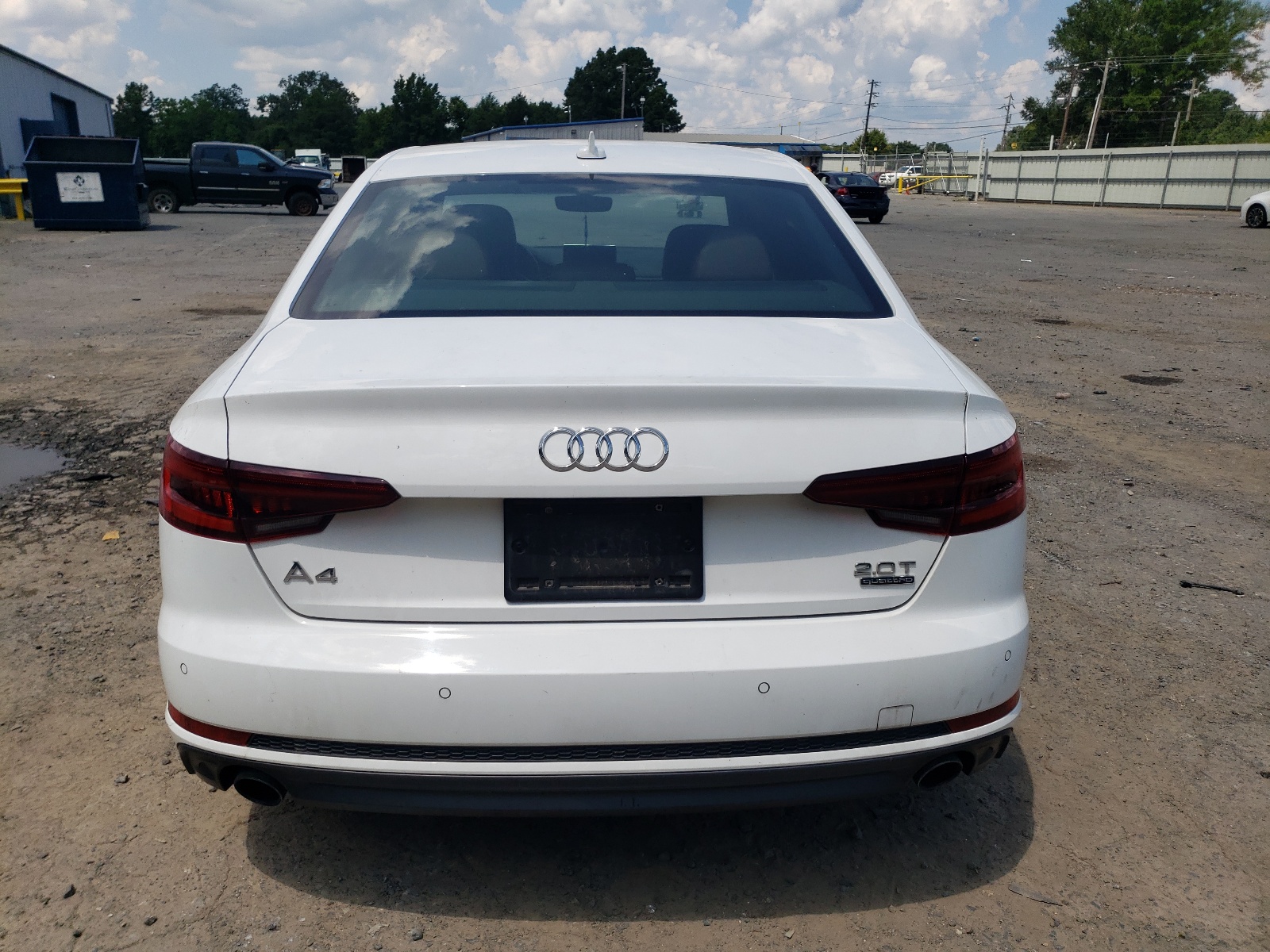 2018 Audi A4 Premium Plus vin: WAUENAF41JN017768