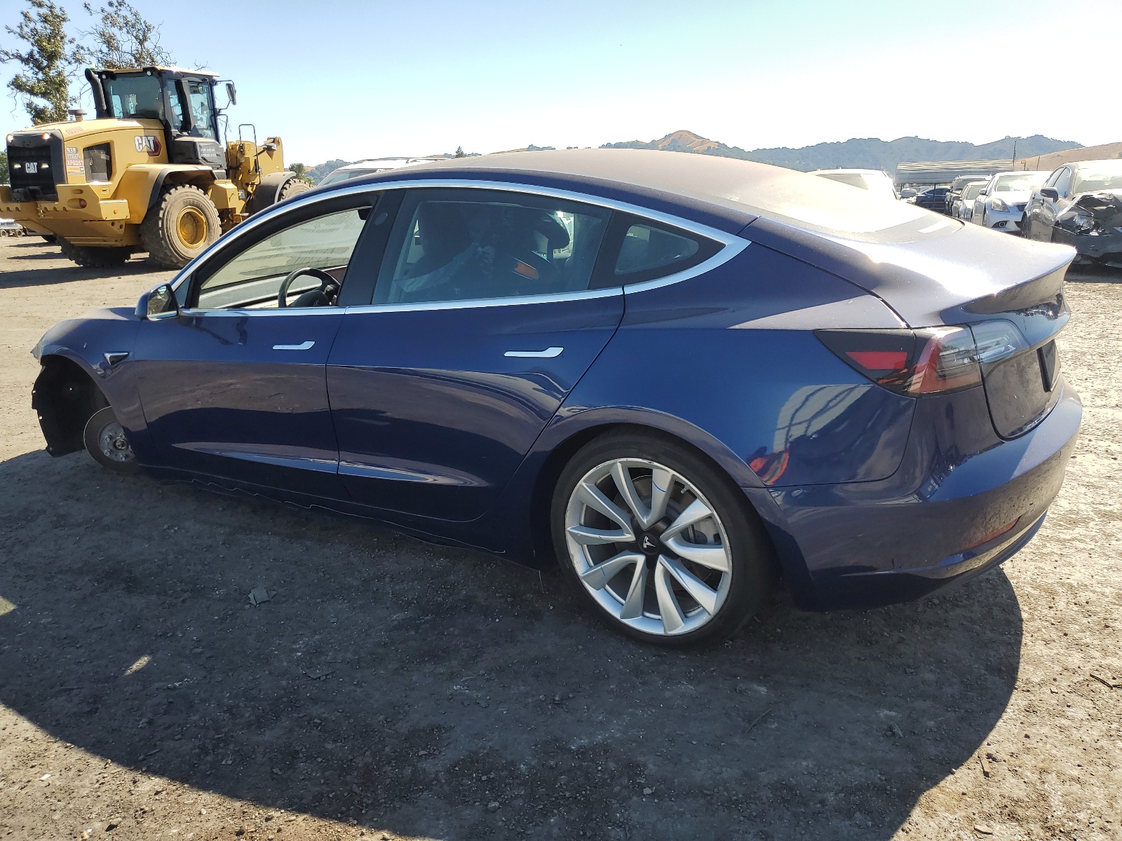 5YJ3E1EBXJF130756 2018 Tesla Model 3