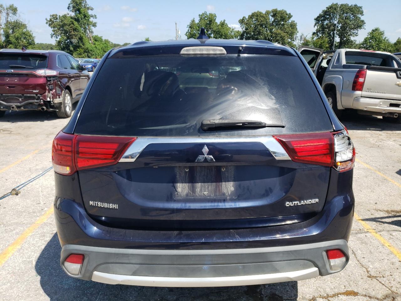 JA4AD2A36JZ060398 2018 Mitsubishi Outlander Es