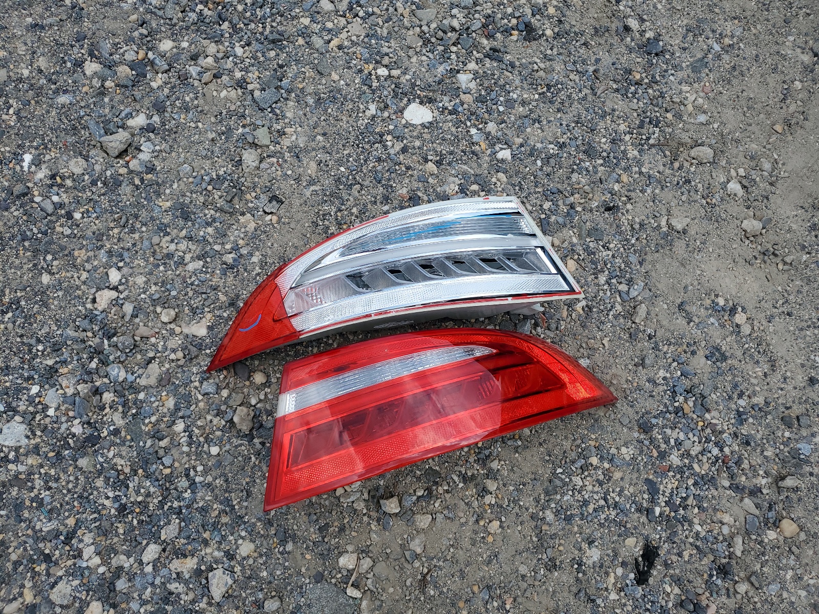 SAJAE4BV6HA967189 2017 Jaguar Xe Prestige