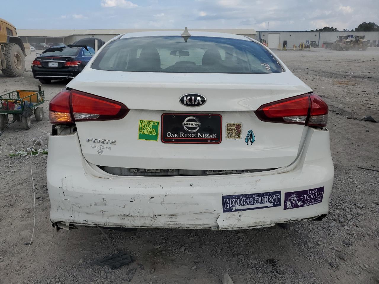 2017 Kia Forte Lx VIN: 3KPFK4A77HE042398 Lot: 63284354