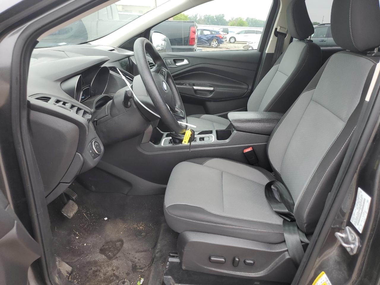 1FMCU0GD3JUB25039 2018 Ford Escape Se