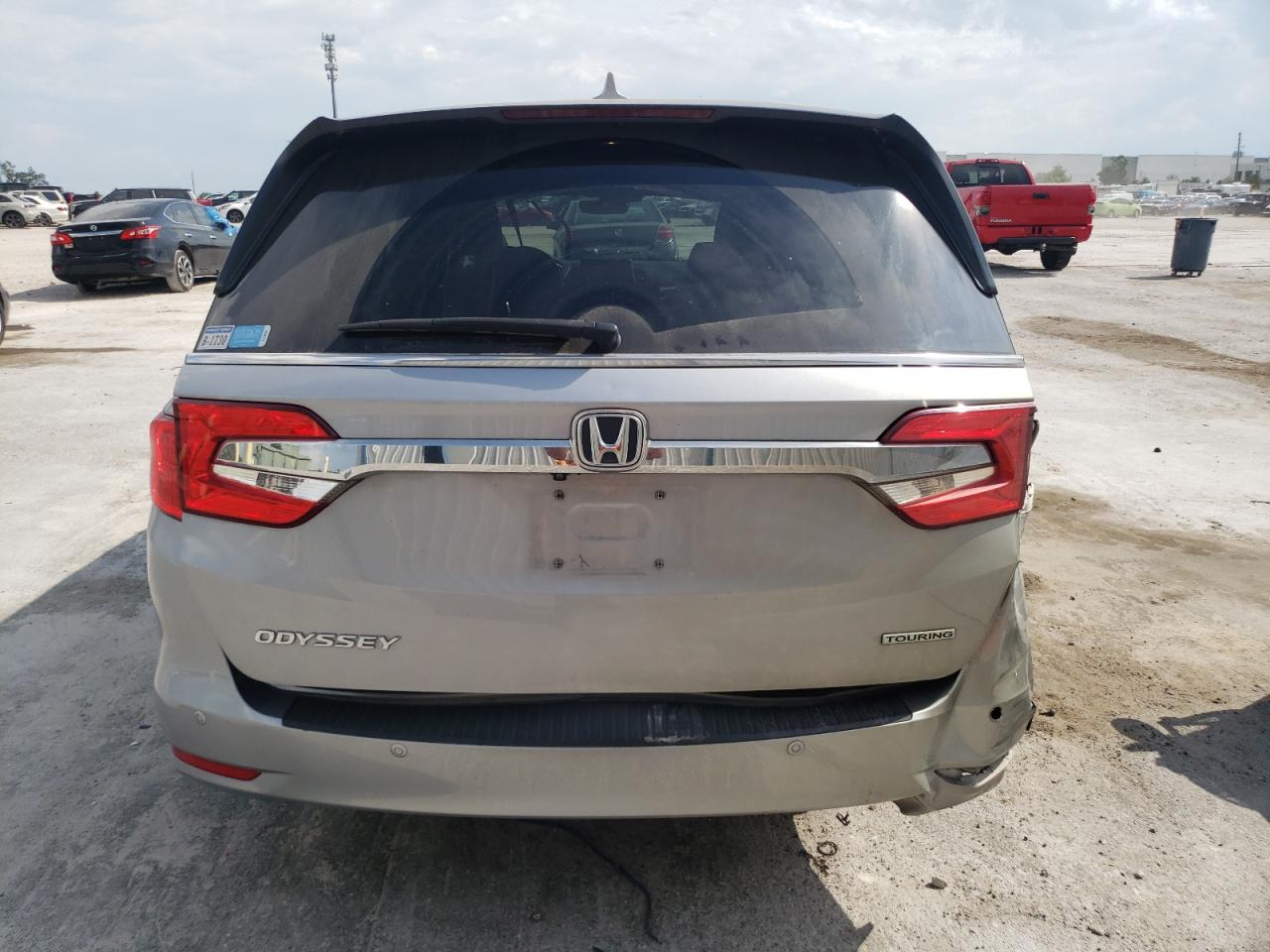 2019 Honda Odyssey Touring VIN: 5FNRL6H88KB006984 Lot: 61848824