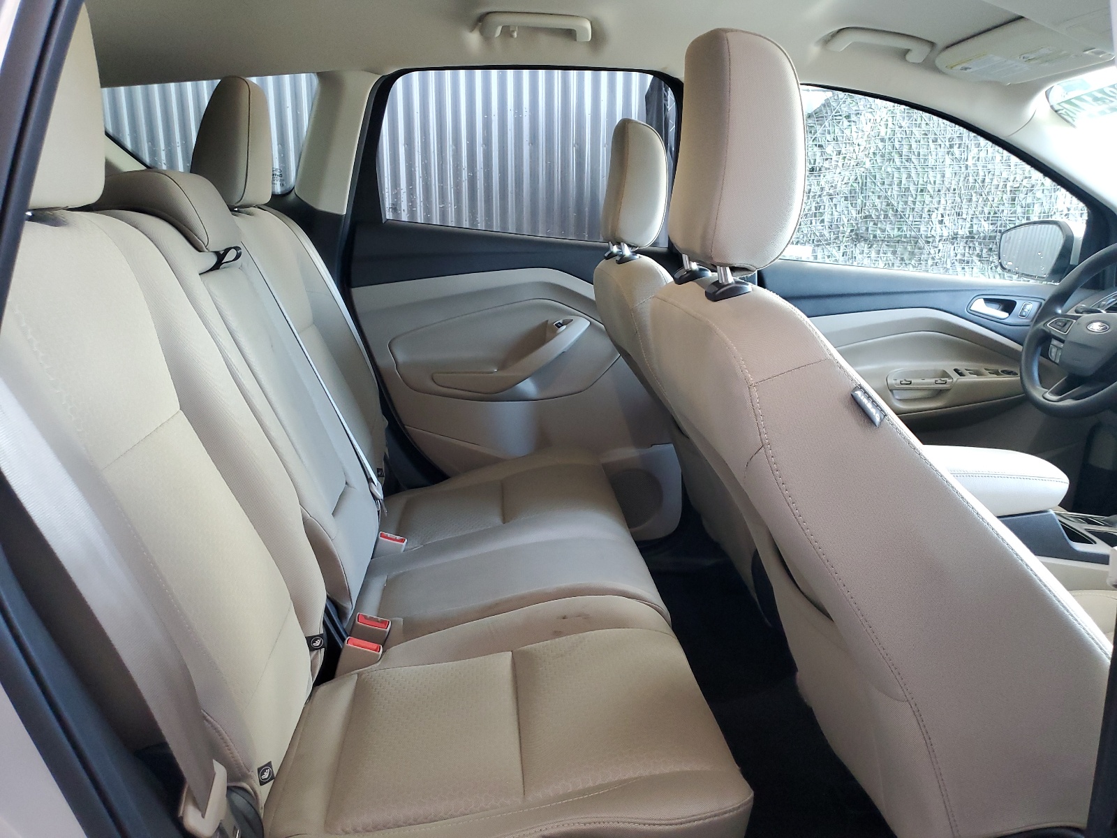 1FMCU9GD8JUD39139 2018 Ford Escape Se