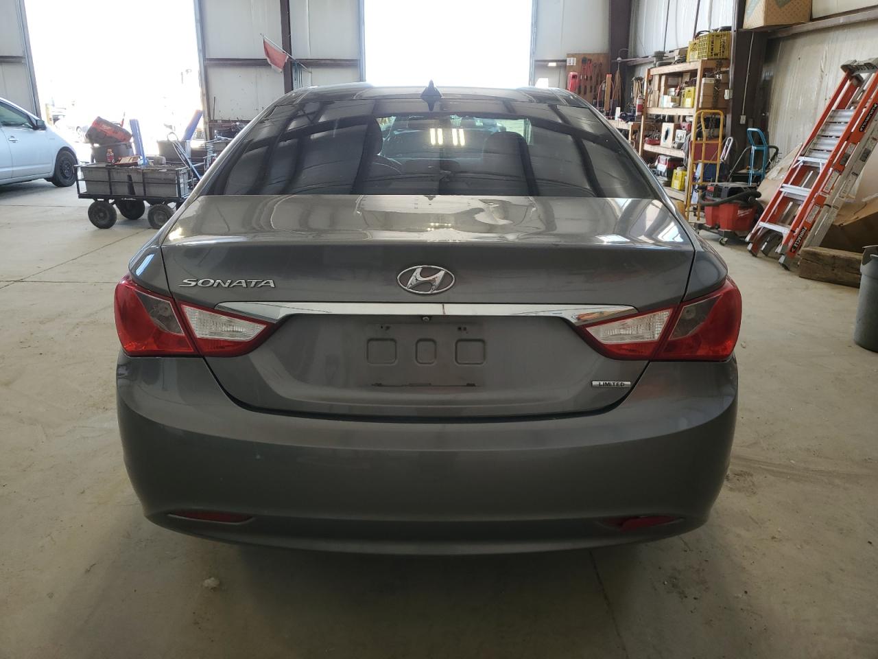 2012 Hyundai Sonata - Image 6