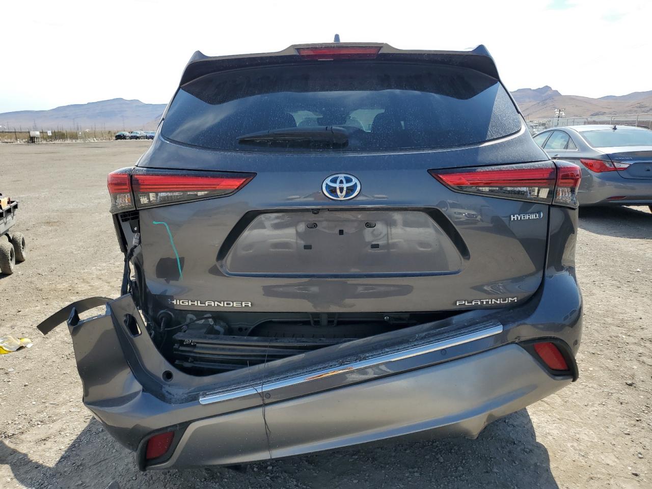 2022 Toyota Highlander Hybrid Platinum VIN: 5TDEBRCH1NS094013 Lot: 64407114