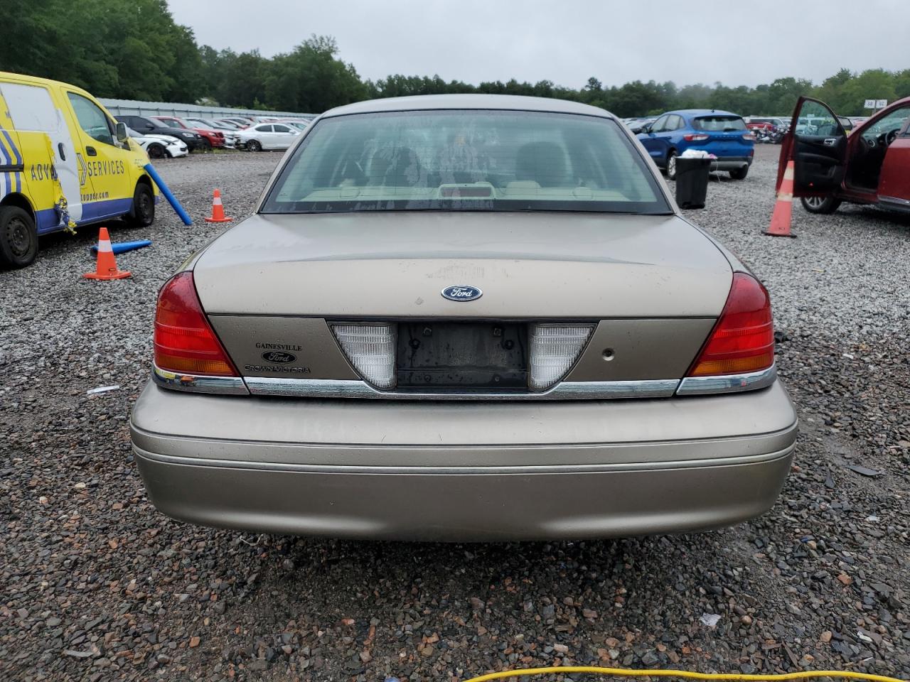 2003 Ford Crown Victoria VIN: 2FAFP73W83X217984 Lot: 64071604