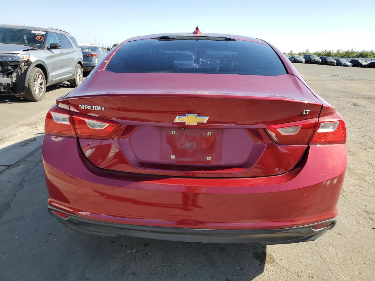 1G1ZD5ST8JF114593 2018 Chevrolet Malibu Lt