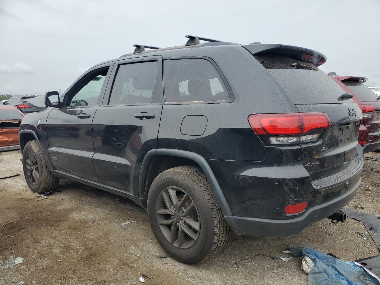 1C4RJFAG9HC637482 2017 JEEP GRAND CHEROKEE - Image 2