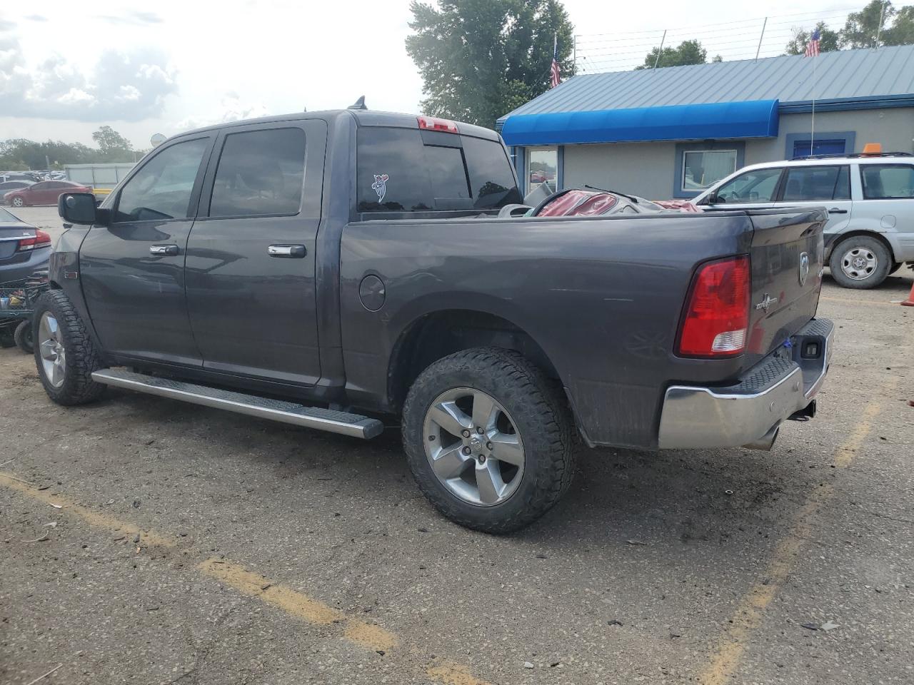 2015 RAM 1500 - Image 2