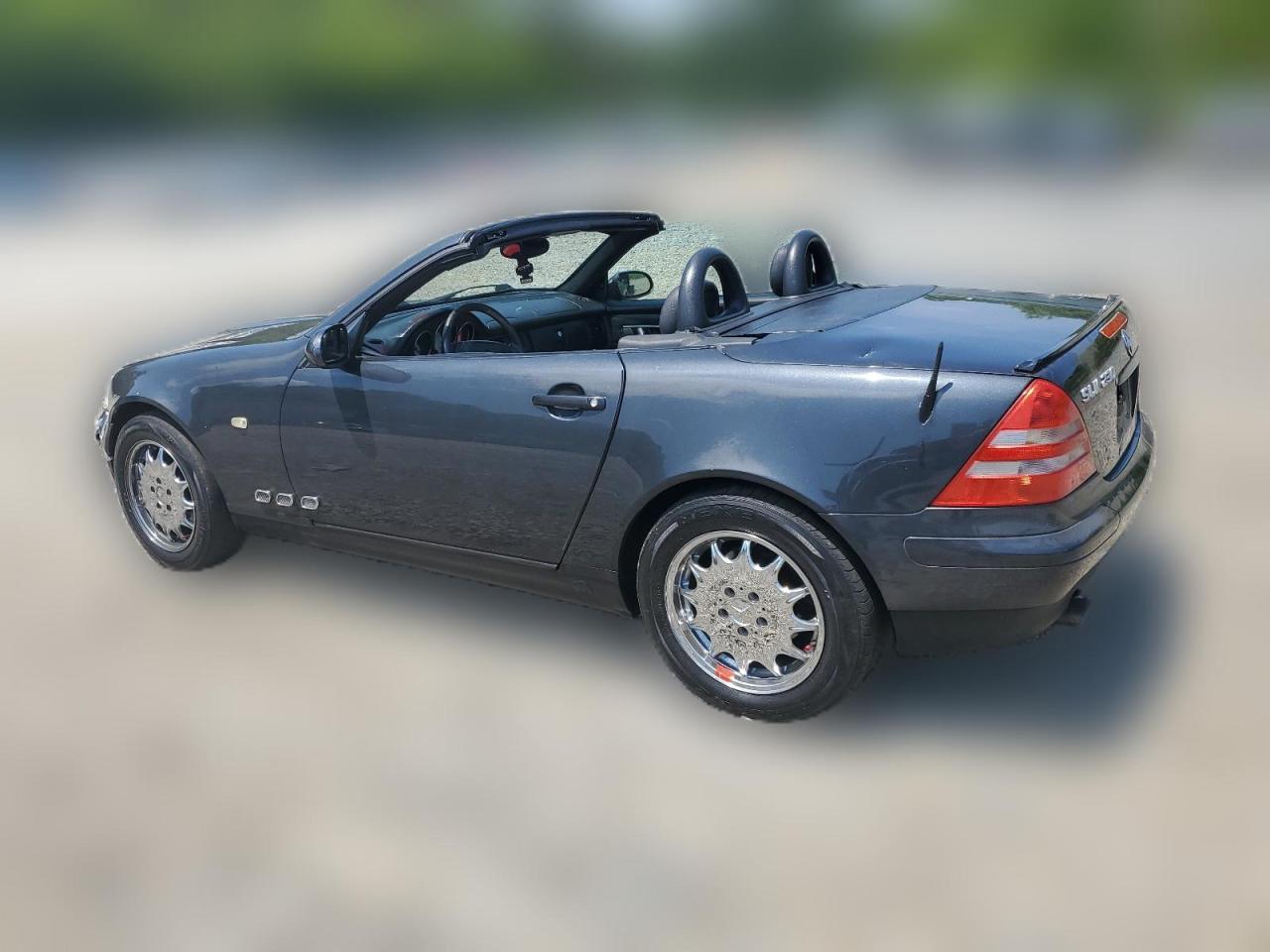 1999 Mercedes-Benz Slk 230 Kompressor VIN: WDBKK47F8XF095627 Lot: 62981664