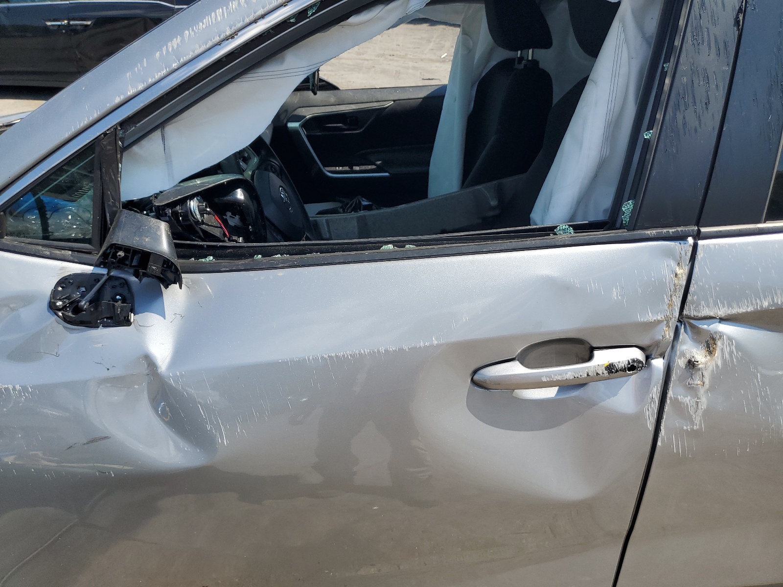 2T3F1RFV2LC097072 2020 Toyota Rav4 Le