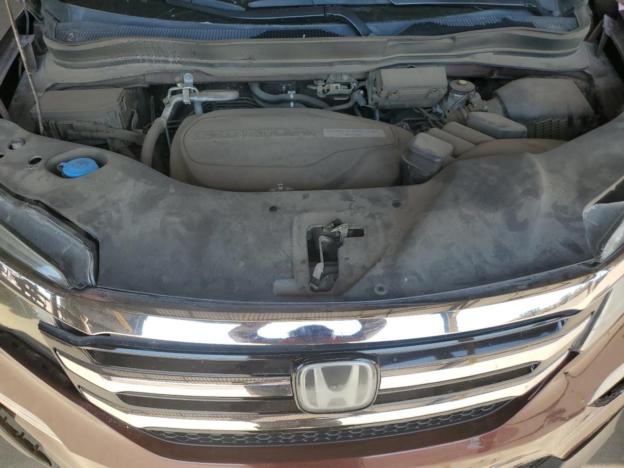 2018 Honda Pilot Touring VIN: 5FNYF5H90JB021080 Lot: 63152874