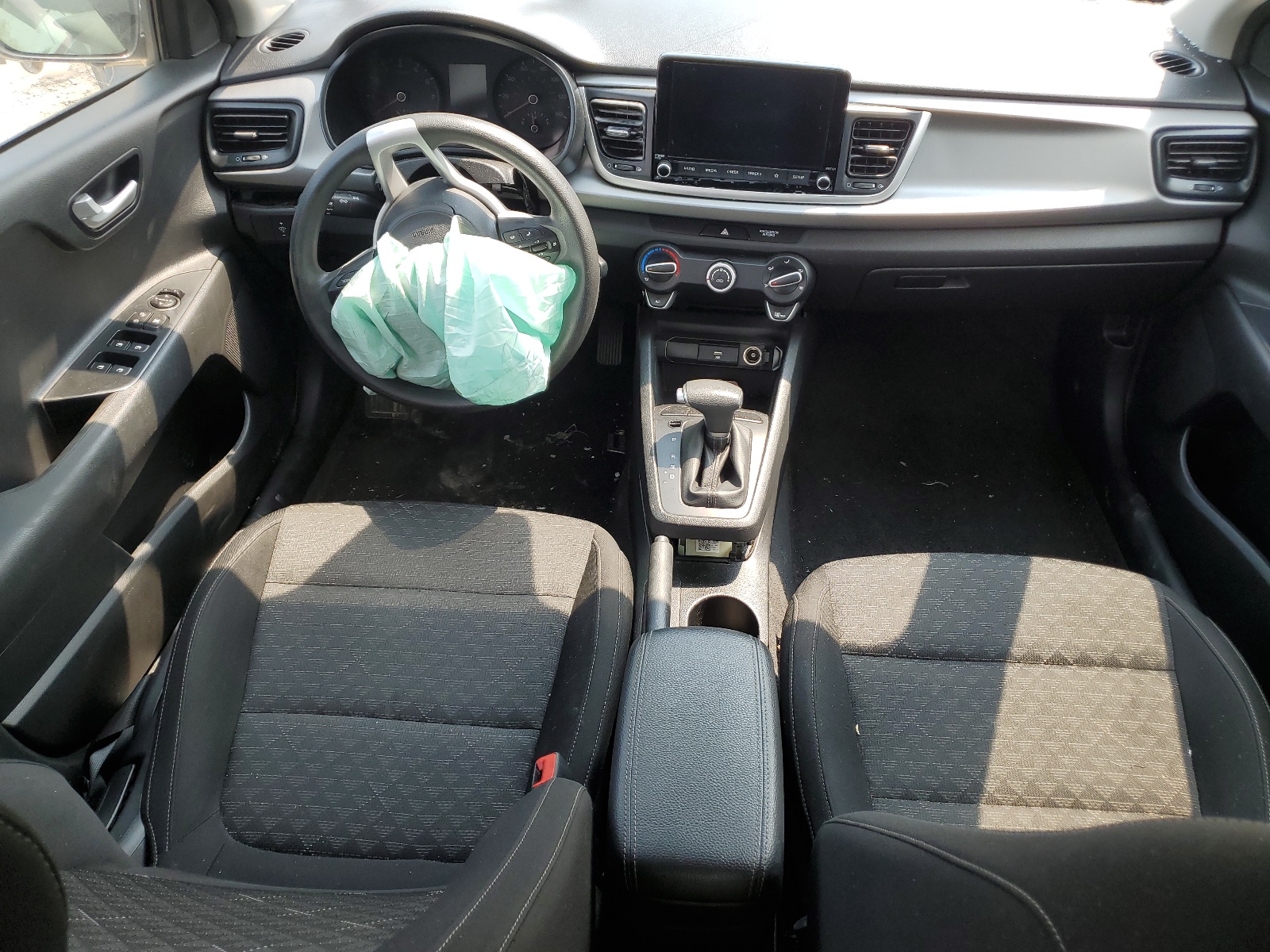 3KPA24AD8ME368527 2021 Kia Rio Lx