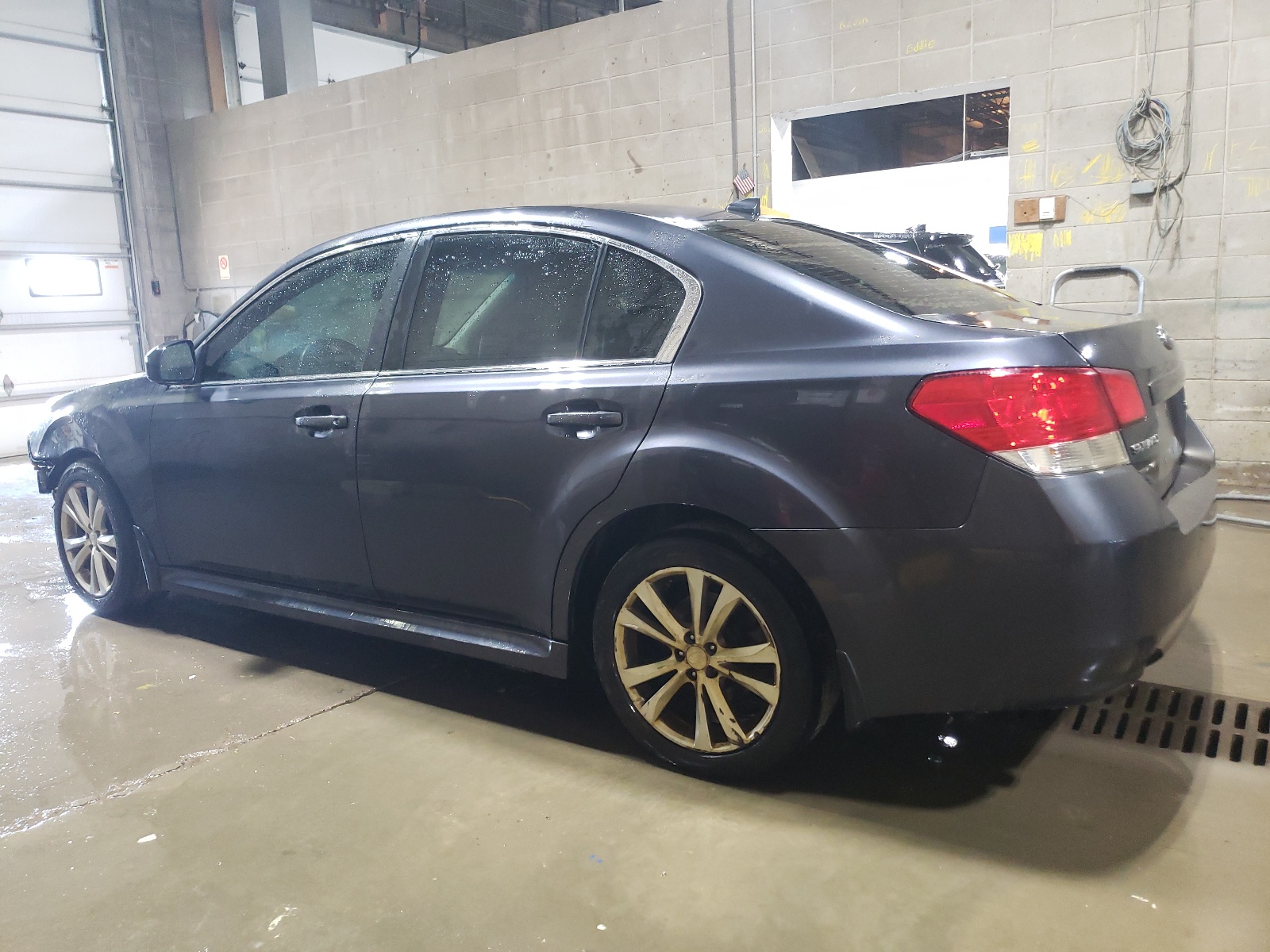 2013 Subaru Legacy 2.5I Limited vin: 4S3BMCK68D3007668