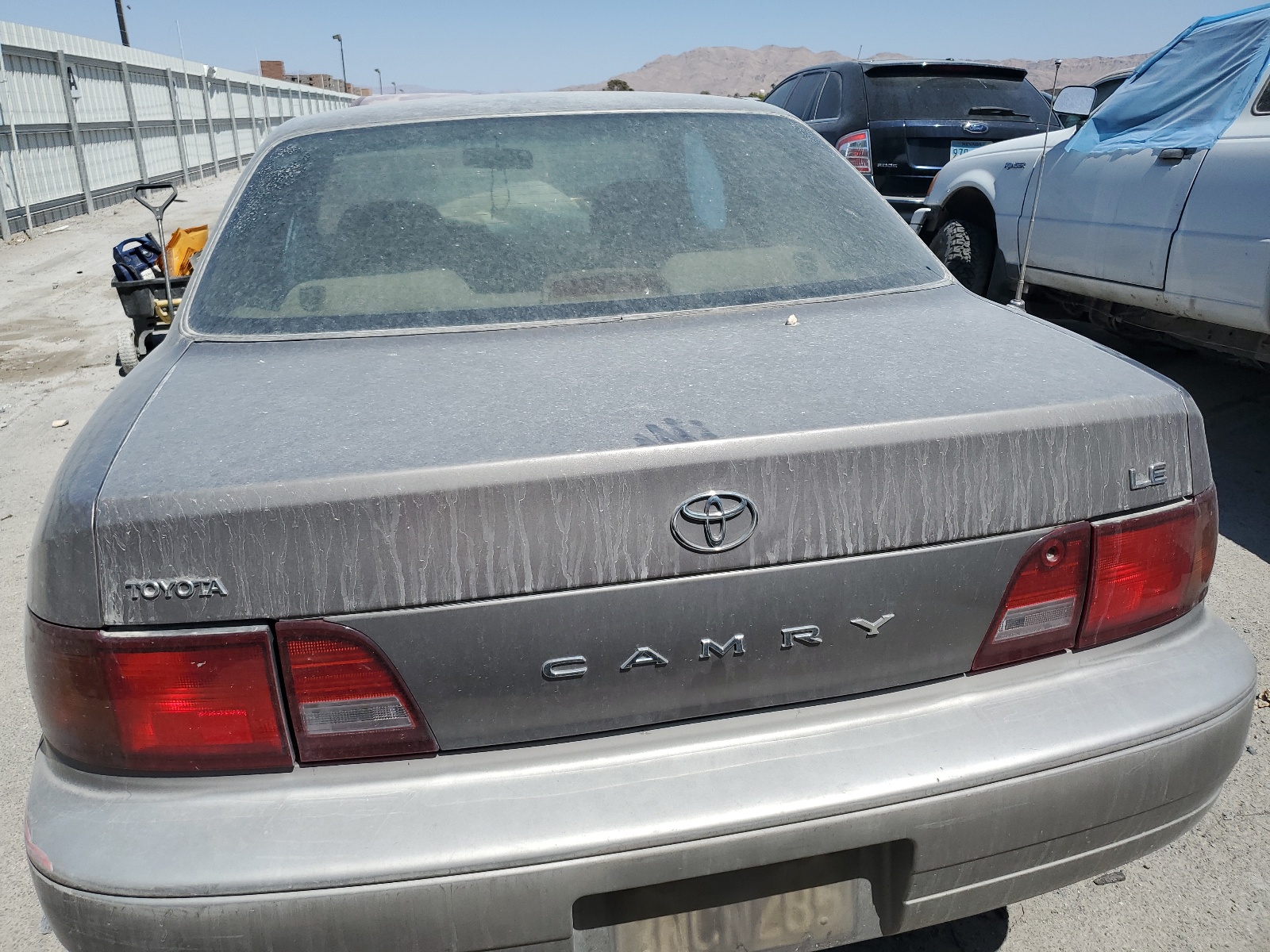 4T1SK12EXSU572668 1995 Toyota Camry Le