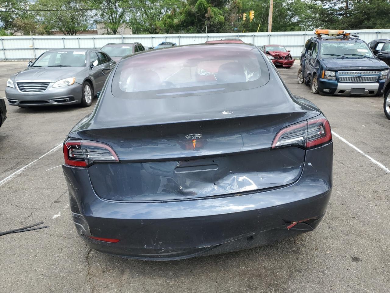 5YJ3E1EA9JF022040 2018 Tesla Model 3