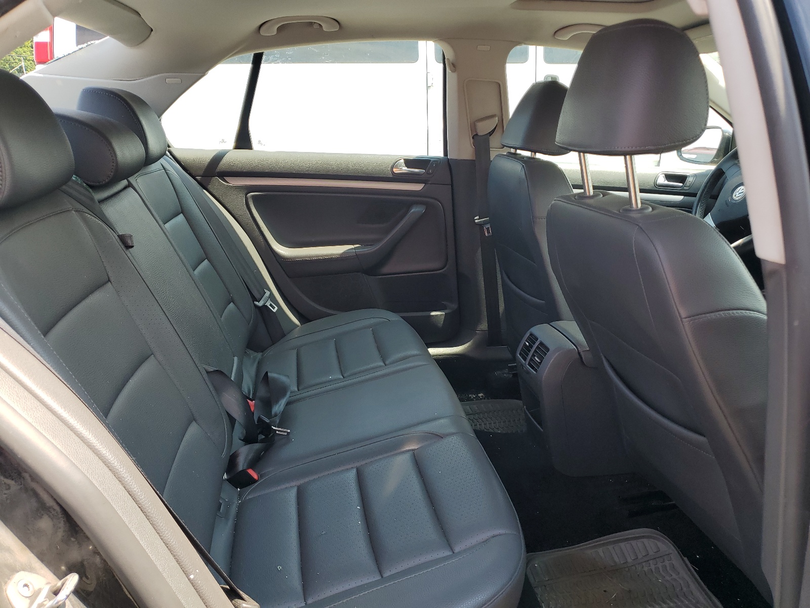 3VWRZ71K18M187731 2008 Volkswagen Jetta Se