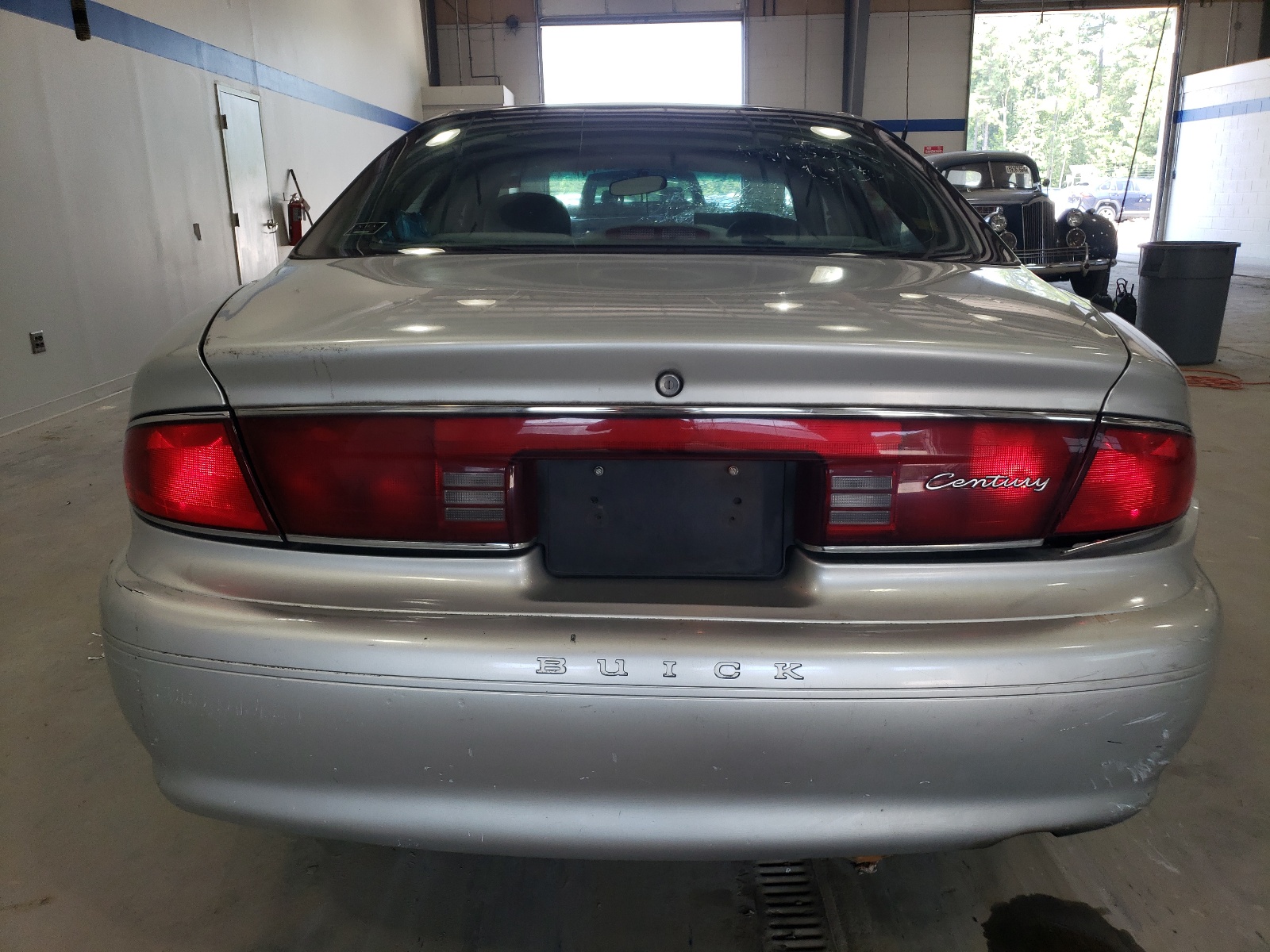 2G4WS52JX51104056 2005 Buick Century Custom