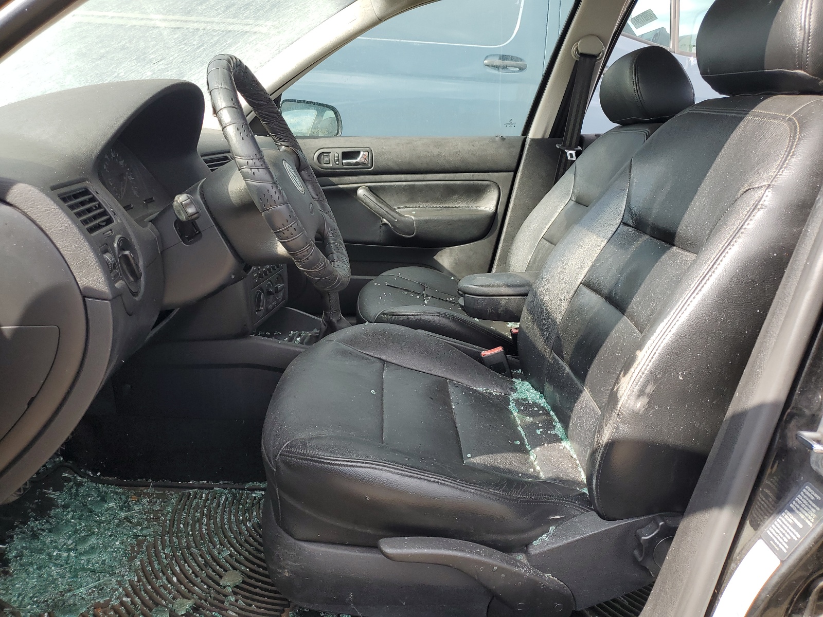 3VWSP69M82M133311 2002 Volkswagen Jetta Gls Tdi