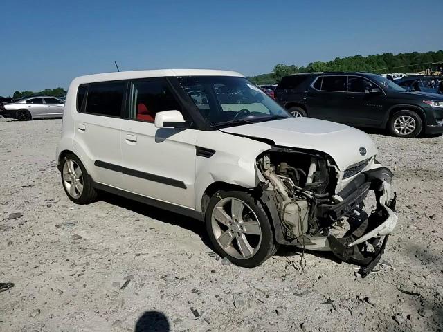 2010 Kia Soul + VIN: KNDJT2A28A7036275 Lot: 62846134