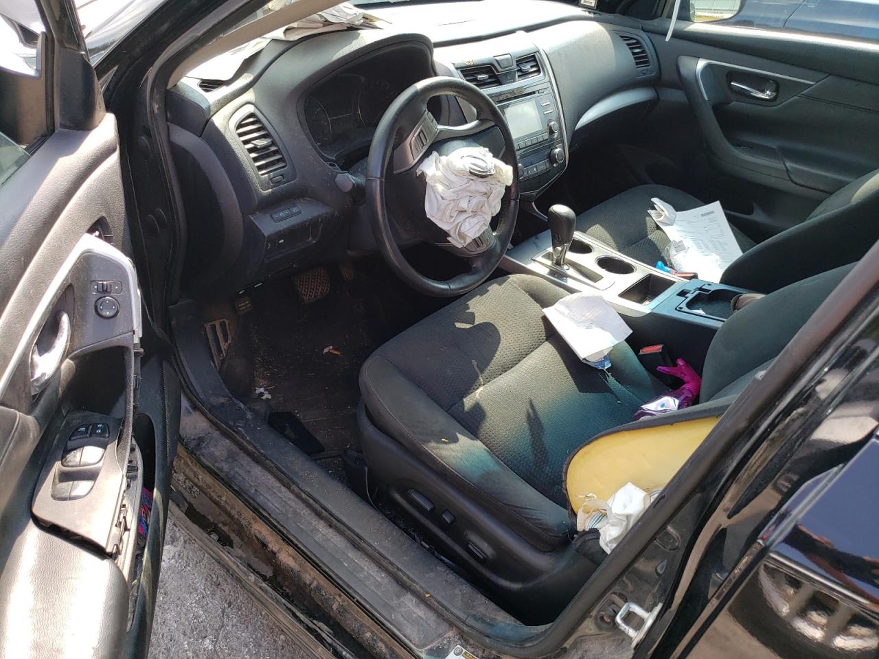 2015 Nissan Altima - Image 8