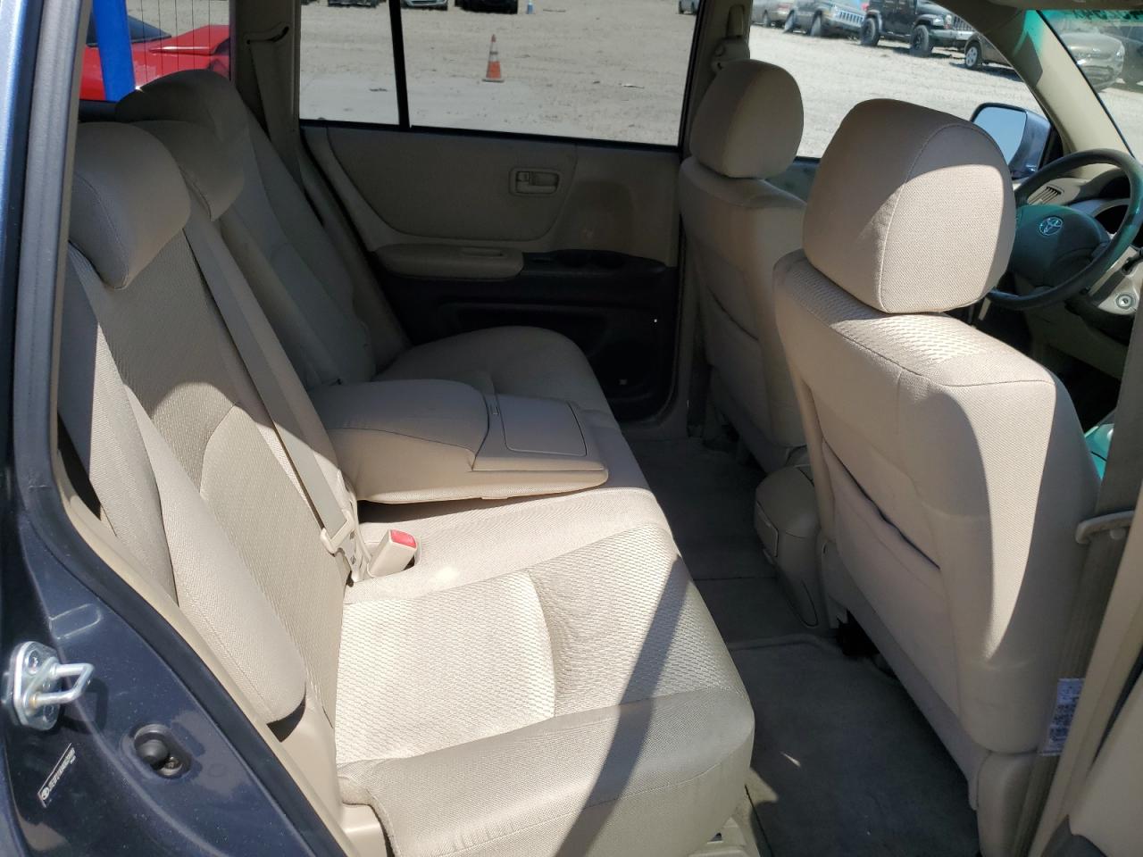 2004 Toyota Highlander Base VIN: JTEGP21A940039989 Lot: 63343294