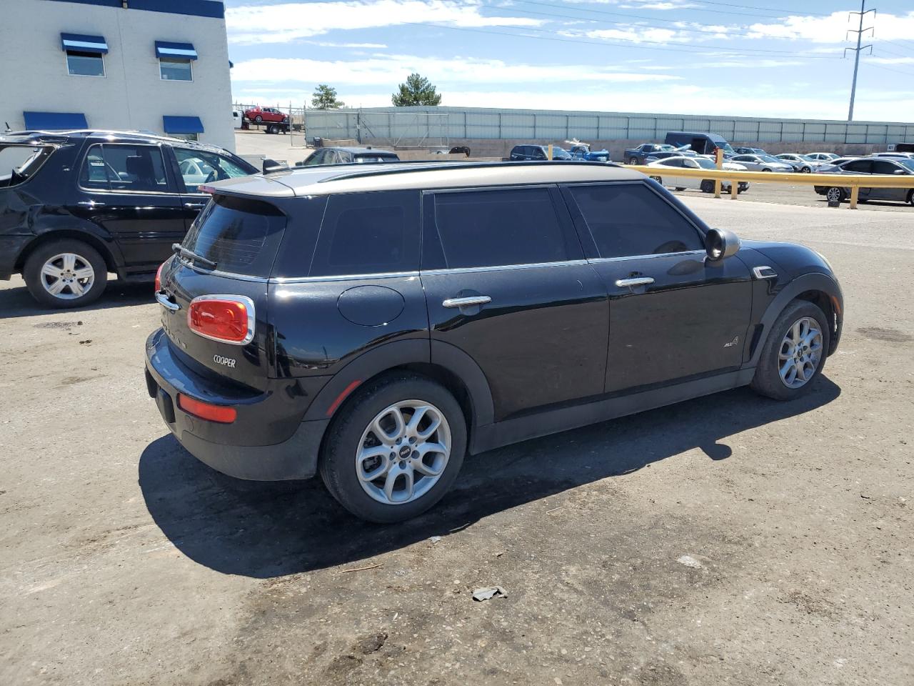 VIN WMWLU1C5XH2C41871 2017 MINI COOPER no.3