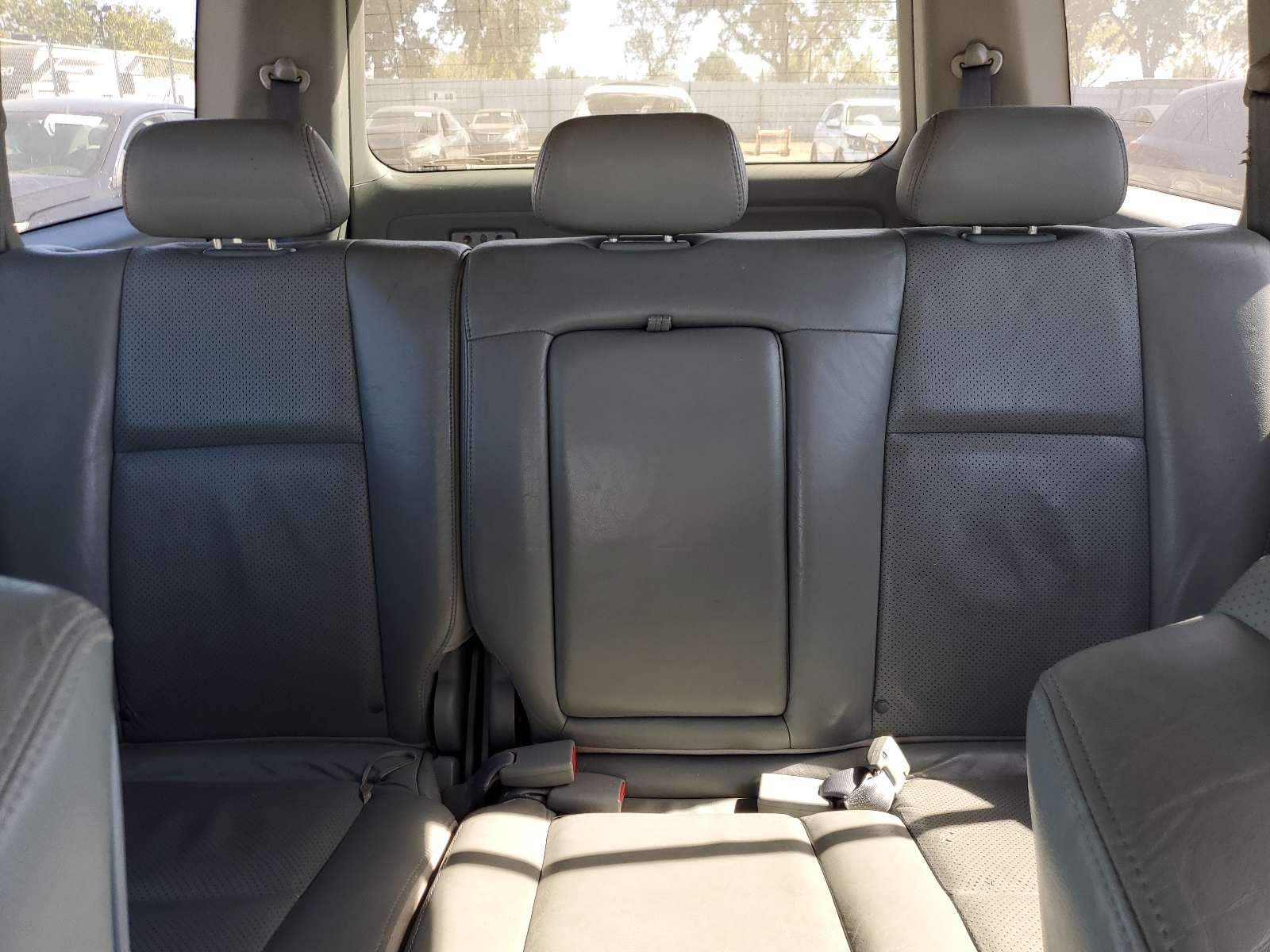 2HKYF185X3H566097 2003 Honda Pilot Exl