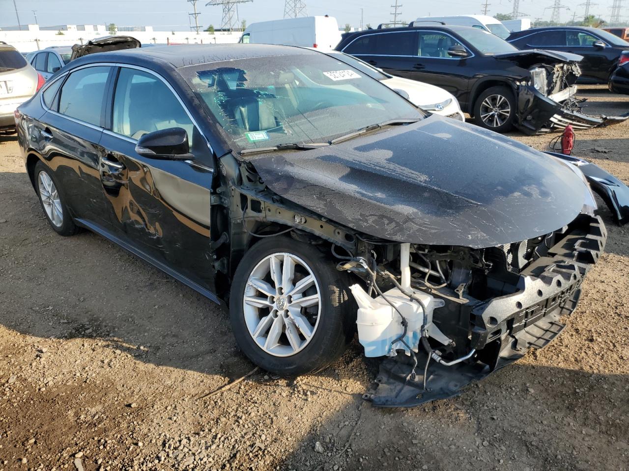 2015 Toyota Avalon - Image 4