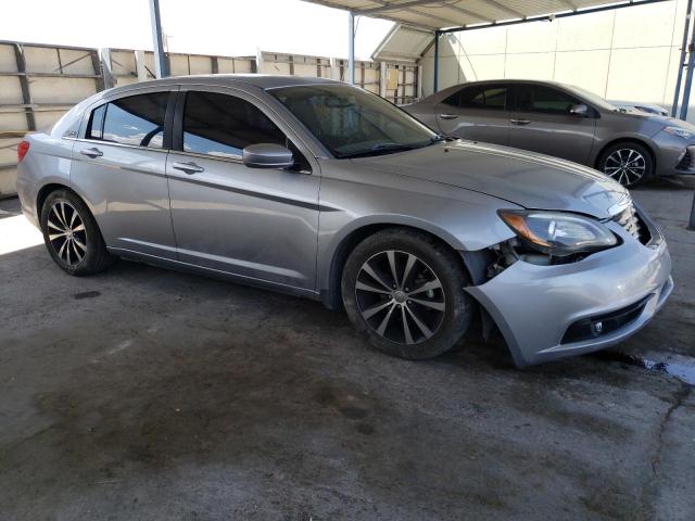 Седани CHRYSLER 200 2014 Сріблястий