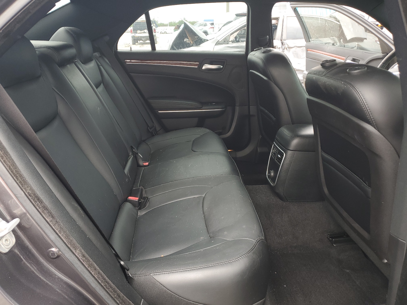 2C3CCAAG8DH731657 2013 Chrysler 300