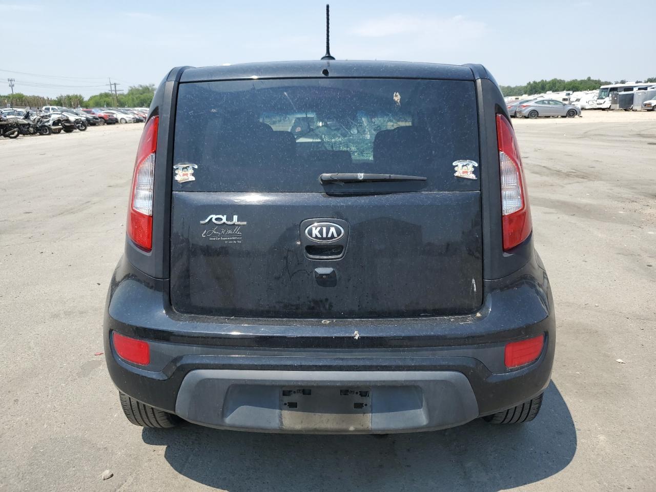 2013 Kia Soul + VIN: KNDJT2A69D7554838 Lot: 63090694