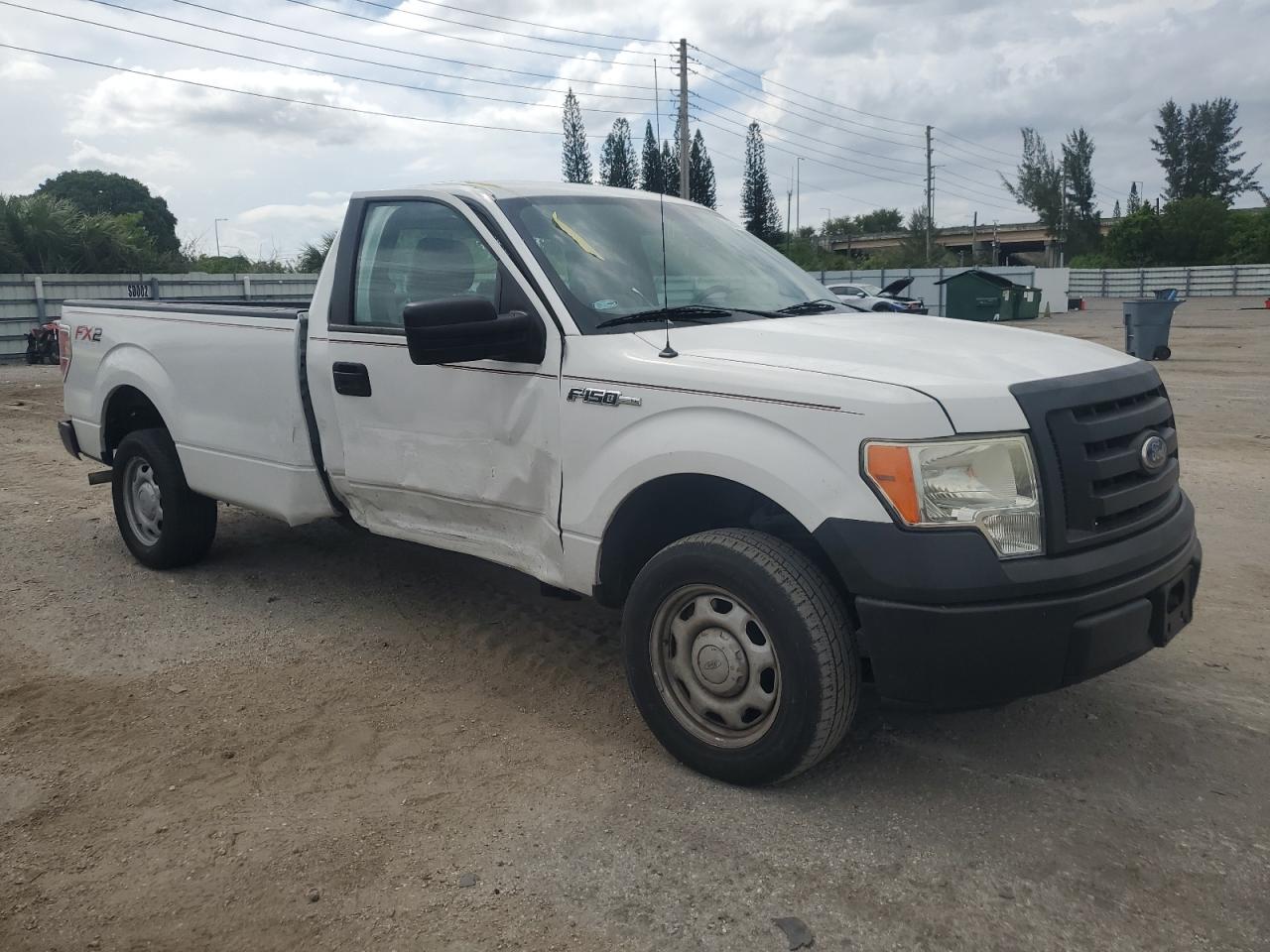 2010 Ford F150 VIN: 1FTMF1CW2AKB16036 Lot: 62010584