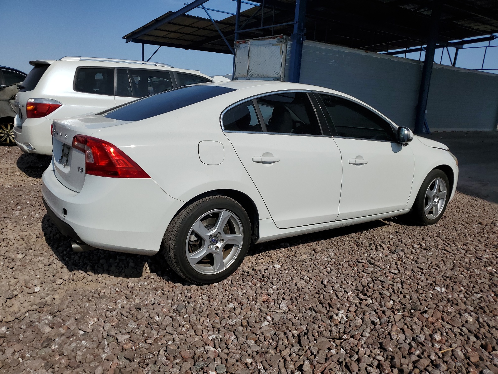 2013 Volvo S60 T5 vin: YV1612FS8D2207610