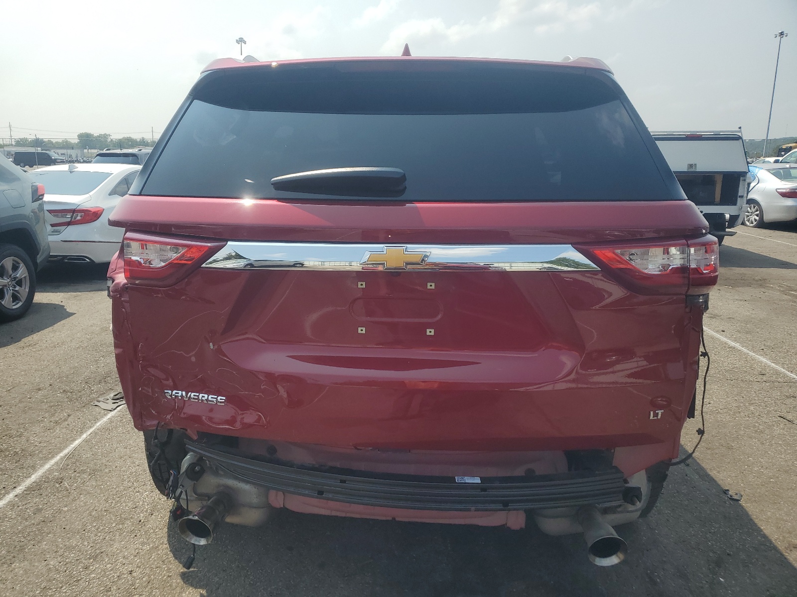 1GNERGKW5JJ231355 2018 Chevrolet Traverse Lt