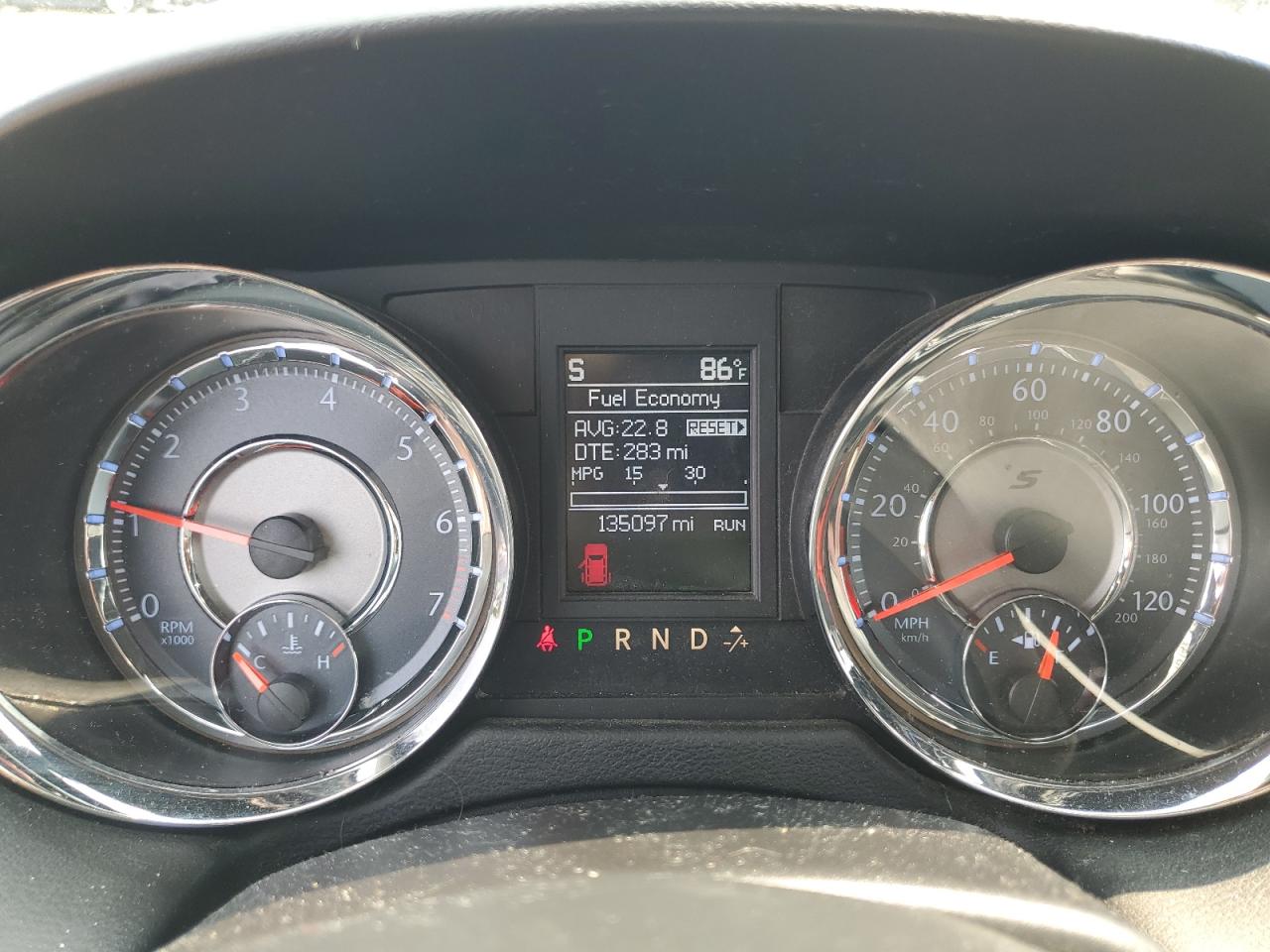 2015 Chrysler Town & Country S VIN: 2C4RC1HG1FR645888 Lot: 64104314