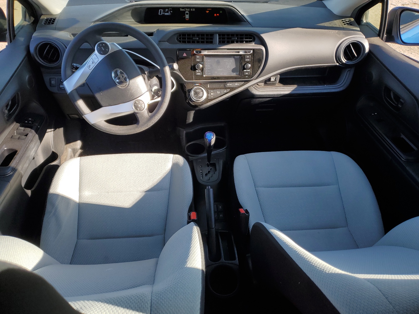 JTDKDTB39H1595281 2017 Toyota Prius C