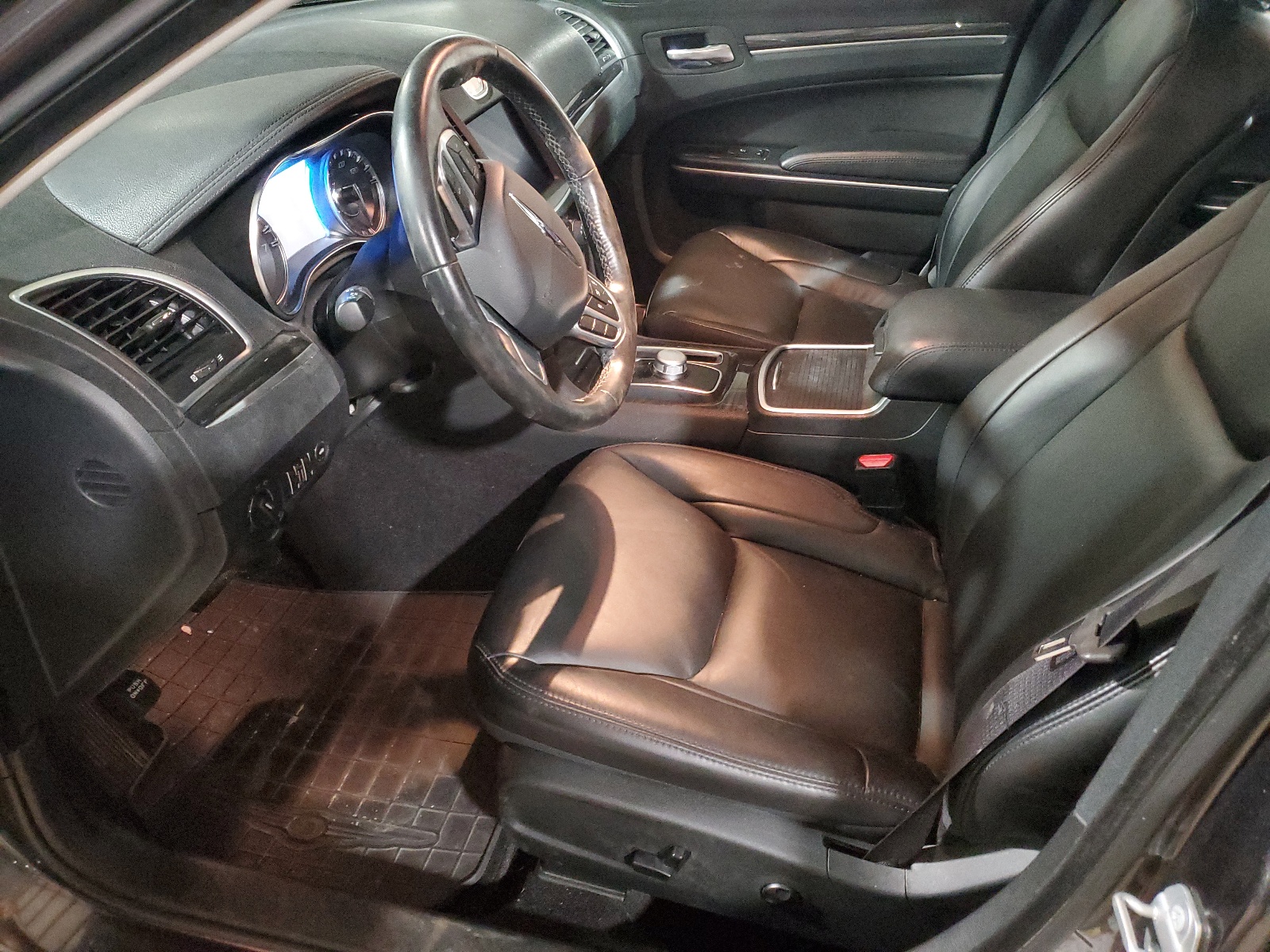 2C3CCAAG1LH201075 2020 Chrysler 300 Touring