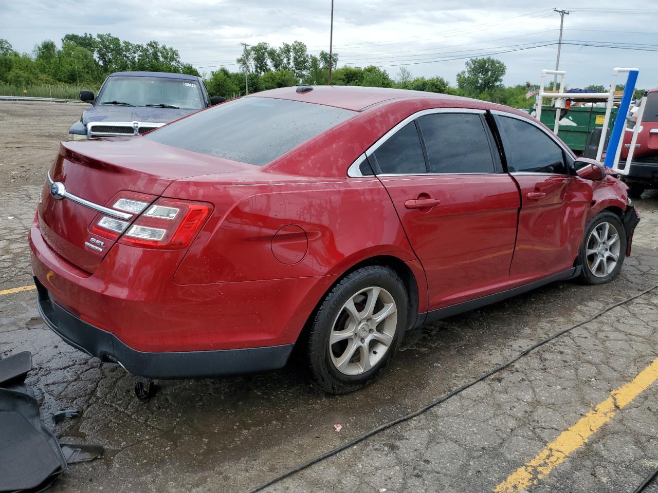2014 Ford Taurus - Image 3