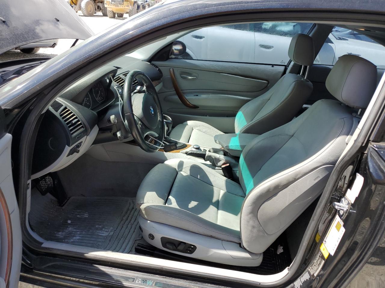 2008 BMW 128 I VIN: WBAUP73508VF08092 Lot: 64893284