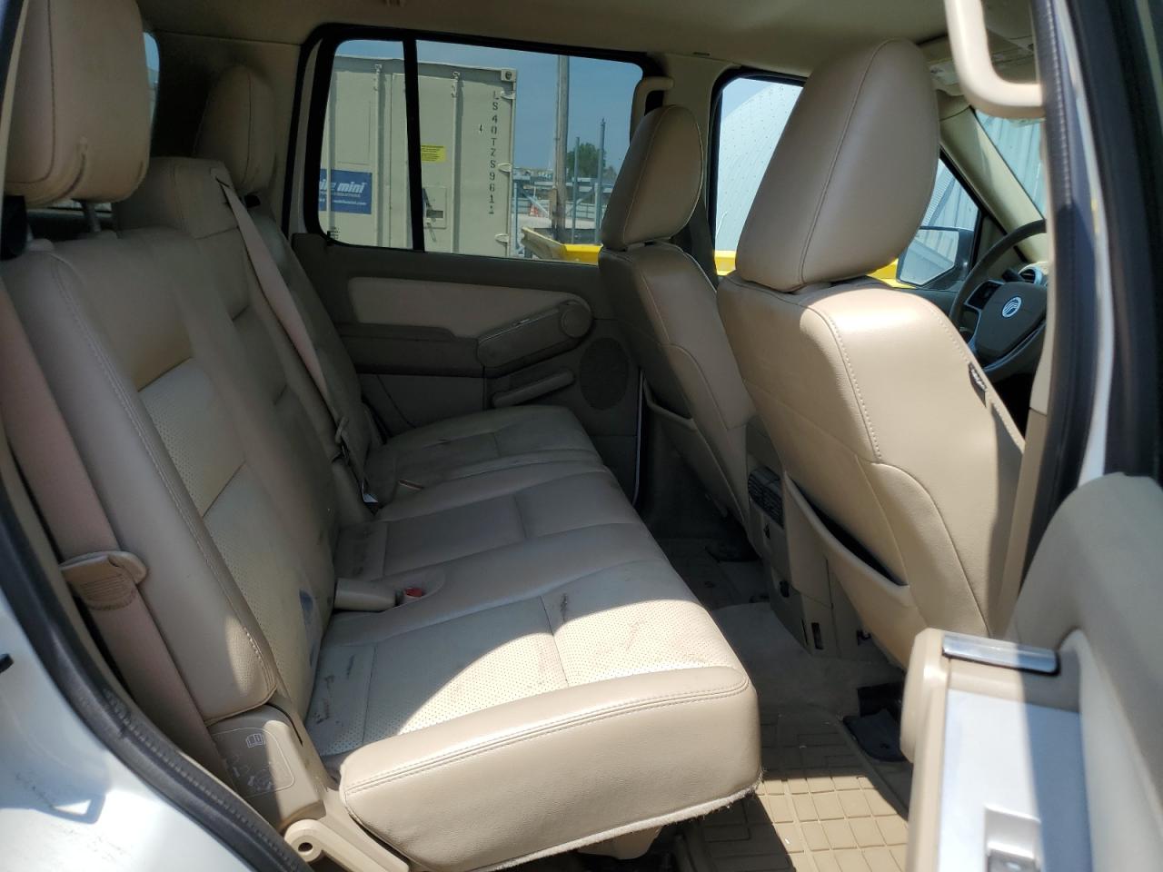 2010 Mercury Mountaineer Luxury VIN: 4M2EN4HE3AUJ04999 Lot: 64054304