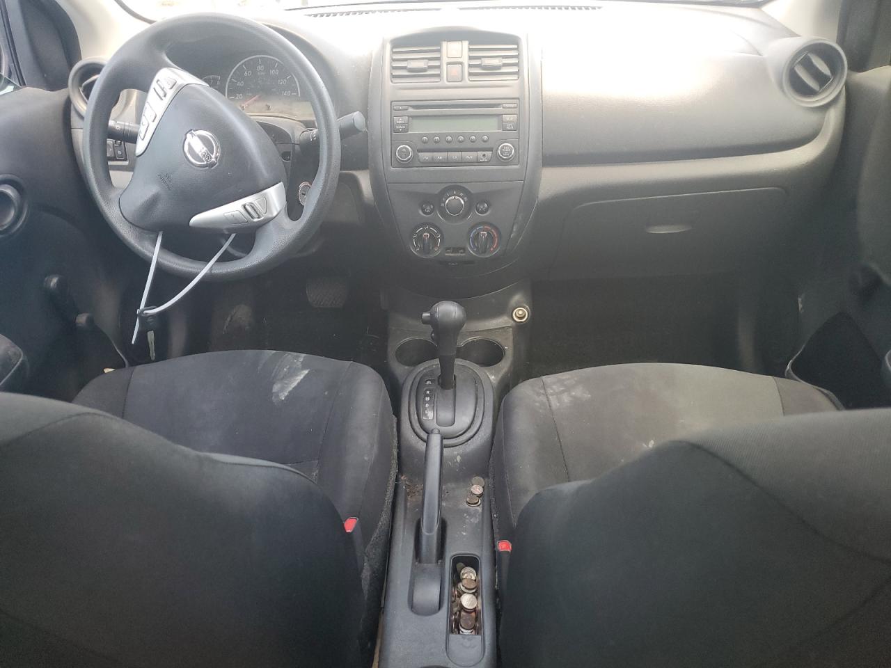 3N1CN7AP5JL801565 2018 Nissan Versa S