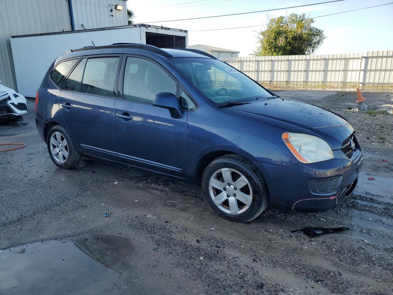 2008 Kia Rondo Lx VIN: KNAFG526987168501 Lot: 63699064