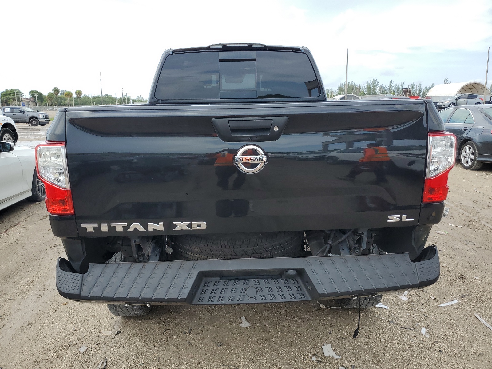 1N6BA1F22GN511644 2016 Nissan Titan Xd Sl