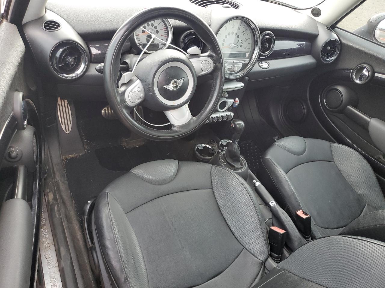 2008 Mini Cooper S VIN: WMWMF73538TV38795 Lot: 63626924