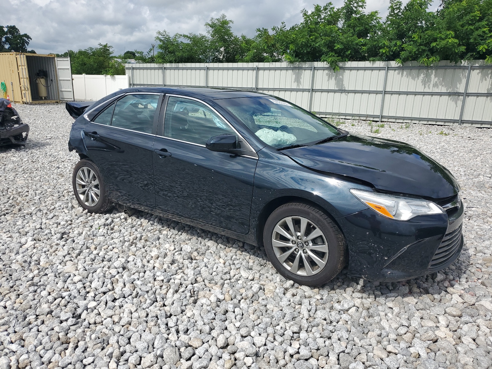 4T1BF1FK3GU596130 2016 Toyota Camry Le